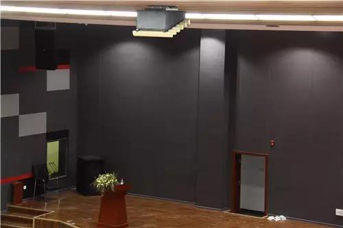学校多功能厅草莓视频黄色APP系统的设计与实现