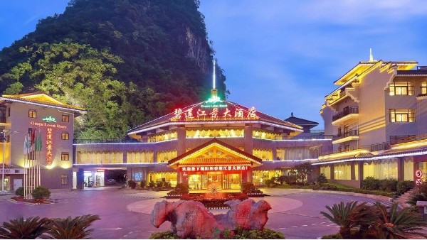ZOBO草莓污视频下载打造桂林阳朔江景大酒店音视频系统