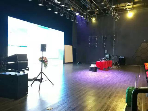 草莓污视频下载音箱