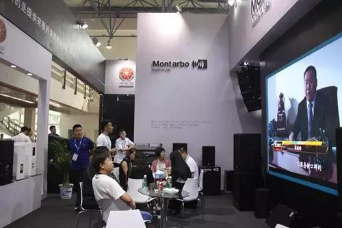 ZOBO草莓污视频下载PALM展第三天