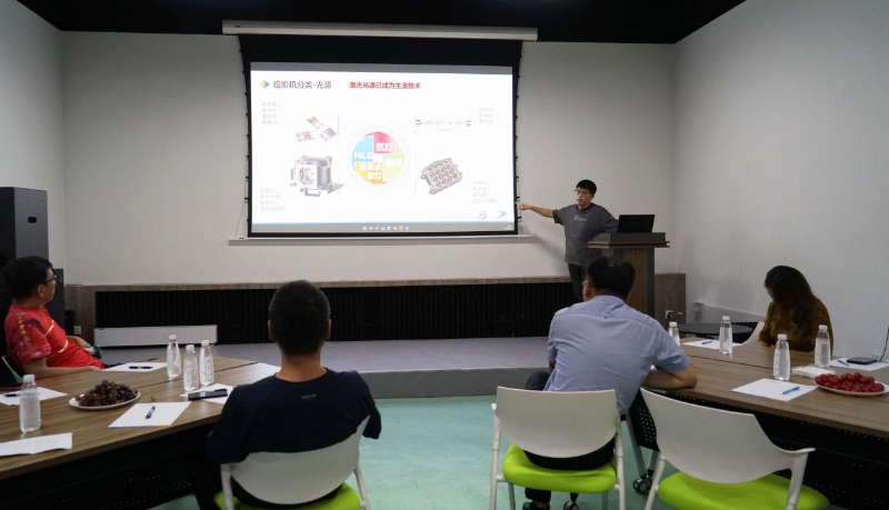 15走访考察新会员，小组技术交流共谋发展丨ZOBO草莓污视频下载董事长张新峰以北京声光视讯行业协会会长身份走访交流
