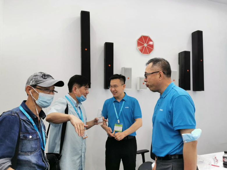 ZOBO草莓污视频下载携重磅产品亮相2021广州展览会，参展首日盛况曝光！1335